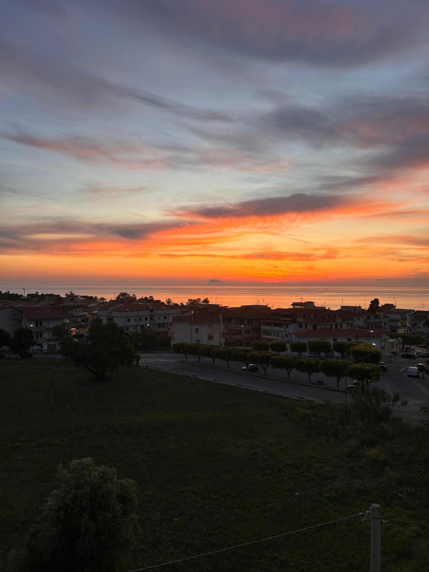 Sunrise Residence Santa Domenica  Exterior foto